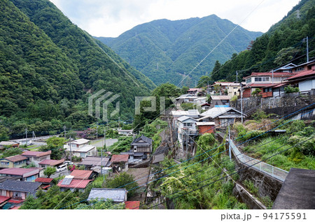 新倉集落の町並【山梨県早川町】 新倉集落の町並【山梨県早川町】 94175591