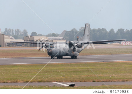 フランス空軍C-160NGトランザール輸送機離陸 フランス空軍C-160NGトランザール輸送機離陸 94179988