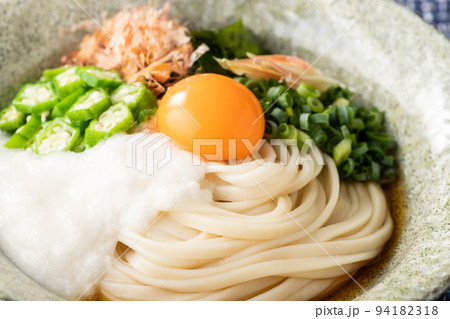 夏の定番、とろろぶっかけうどん 夏の定番、とろろぶっかけうどん 94182318