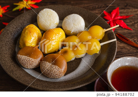 秋色の和菓子 秋色の和菓子 94188702