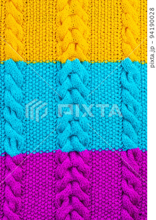 The texture of the knit 94190028