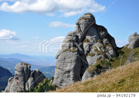 Beautiful mountain vista, sedimentary rocks in the Carpathians Beautiful mountain vista, sedimentary rocks in the Carpathians 94192179