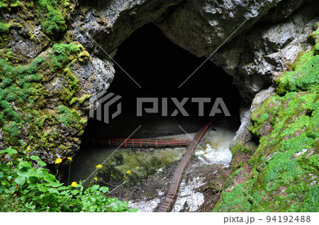 Ice cave entrance Ice cave entrance 94192488
