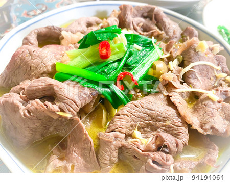 中国四川料理・酸湯肥牛（牛肉の辛酸旨煮） 94194064