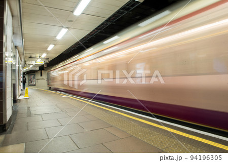 London Underground called Tube on its nicjname 94196305