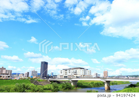 多治見市民病院と多治見駅前高層ビルの風景 多治見市民病院と多治見駅前高層ビルの風景 94197424