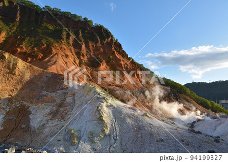 晴天の登別地獄谷 北海道 晴天の登別地獄谷 北海道 94199327