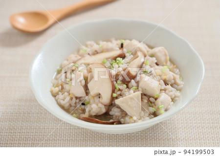 椎茸と鶏胸肉の雑穀リゾット 94199503