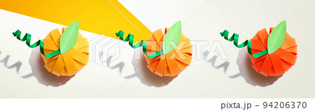 Paper craft autumn pumpkins 94206370