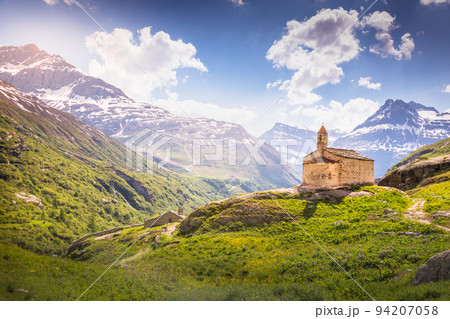 Chapel Sainte Marguerite in L Ecot, hamlet of Bonneval sur Arc, French alps 94207058