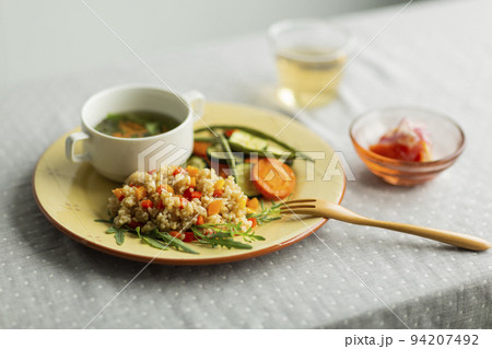 玄米 ワンプレート料理 94207492