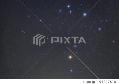 冬の星空　夜明けの空に昇るさそり座 94207818