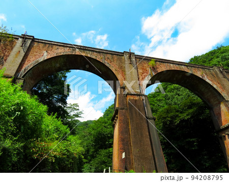 めがね橋 94208795