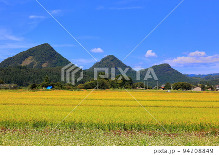 金山町のピラミッド　金山三峰（薬師山・中の森・熊鷹森） 94208849