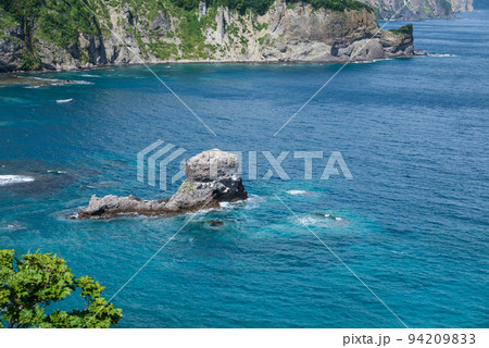 黄金岬から茶津海岸の積丹ブルーの絶景 94209833