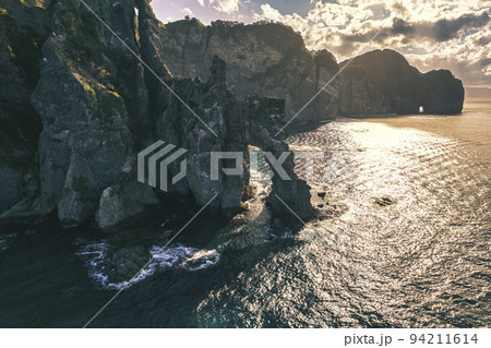 小樽 青の洞窟を空撮 94211614