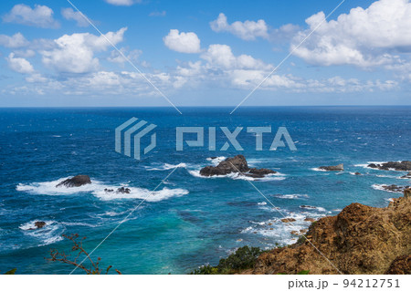 日本の渚百景 島武意海岸の積丹ブルー 94212751