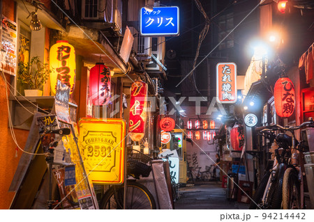 《東京都》三軒茶屋・ノスタルジックな飲み屋街 94214442