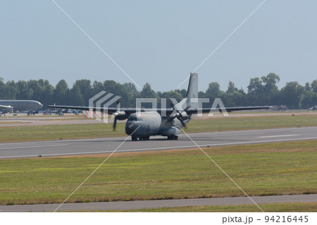 フランス空軍C-160Fトランザール輸送機離陸 フランス空軍C-160Fトランザール輸送機離陸 94216445