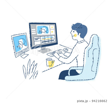 パソコンで動画編集作業をしている男性 94216662
