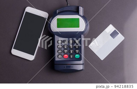 Paying with smartphone Paying with smartphone 94218835