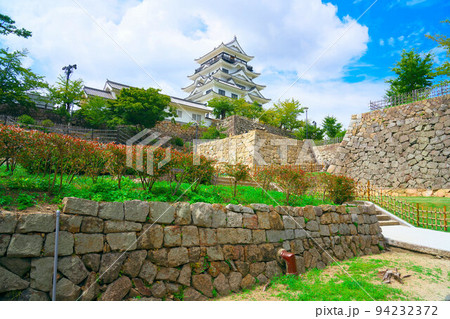 【日本100名城】福山城　外観復元完成後の天守と石垣1　広島県福山市 94232372