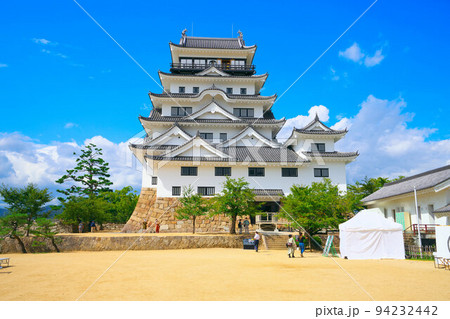 【日本100名城】福山城　外観復元完成後の天守と初秋の青空7　広島県福山市 94232442