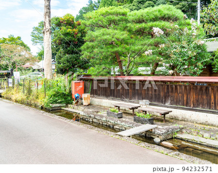 栃木県の城下町 喜連川の秋の景色 情緒豊かな御用堀 栃木県の城下町 喜連川の秋の景色 情緒豊かな御用堀 94232571
