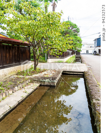 栃木県の城下町 喜連川の秋の景色 情緒豊かな御用堀 栃木県の城下町 喜連川の秋の景色 情緒豊かな御用堀 94232573