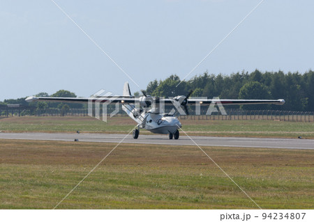 米陸軍航空隊OA-10カタリナ飛行艇着陸 94234807