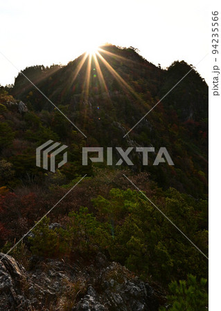 多紀連山の紅葉 多紀連山の紅葉 94235566