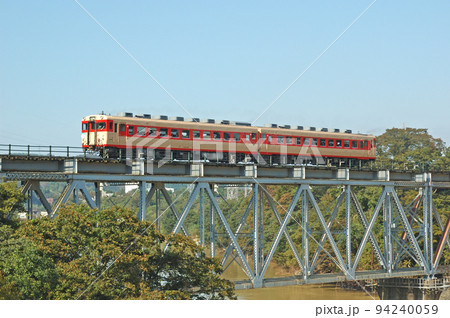 高山本線　笹津ー楡原　JR西日本　キハ58-596+キハ28-2119（金沢）　たかやま 94240059