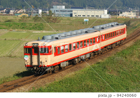 高山本線 富山ー西富山 JR西日本 キハ58-596+キハ28-2119(金沢) たかやま 高山本線 富山ー西富山 JR西日本 キハ58-596+キハ28-2119(金沢) たかやま 94240060
