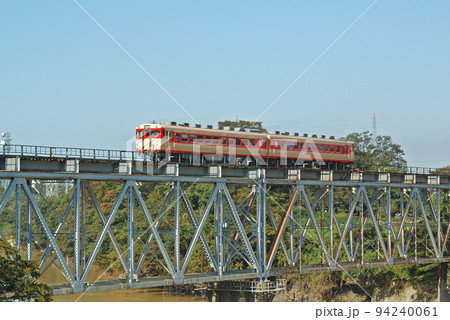 高山本線　笹津ー楡原　JR西日本　キハ58-596+キハ28-2119（金沢）　たかやま 94240061