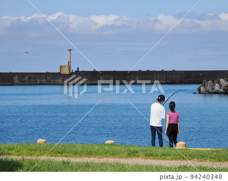 新潟・寺泊港　中央埠頭の風景 94240349