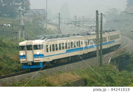 北陸本線 石動ー倶利伽羅 JR西日本 475系 A13編成(金沢) 北陸本線 石動ー倶利伽羅 JR西日本 475系 A13編成(金沢) 94241019