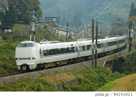 北陸本線　石動ー倶利伽羅　JR西日本　683系　S09編成（金沢）　しらさぎ 94241021