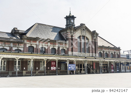 Building view of Old Taichung Railway Station in Taiwan. Built during the rule of Japan, it is now listed as a national monument. 94242147