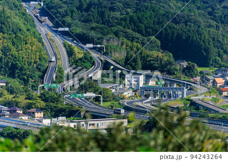 高岡公園から見る姶良市の高速道路 94243264
