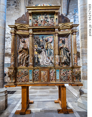 Interior of Iglesia De San Esteban, Church of St. Stephan in Burgos, Spain. 94247489
