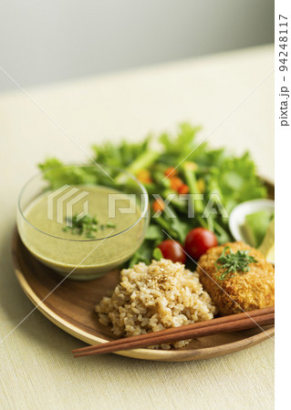 ワンプレート料理 玄米 野菜 94248117