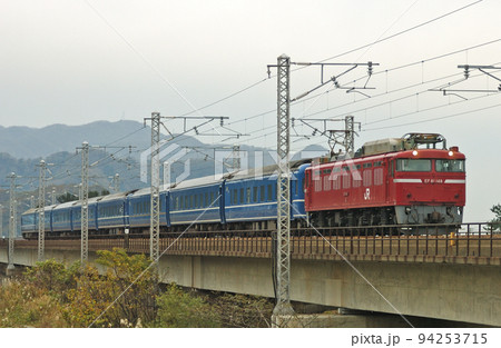 北陸本線　青海ー糸魚川　JR東日本　EF81-148（長岡）＋14系（尾久）　北陸　返却回送 94253715