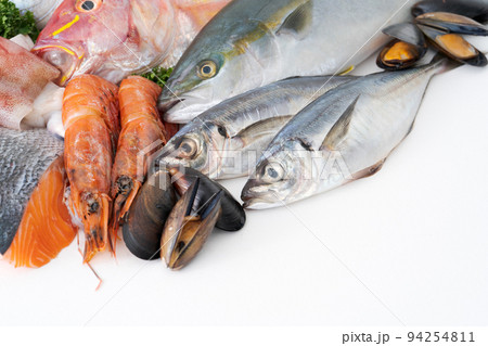 魚介類の盛り合わせ　 94254811