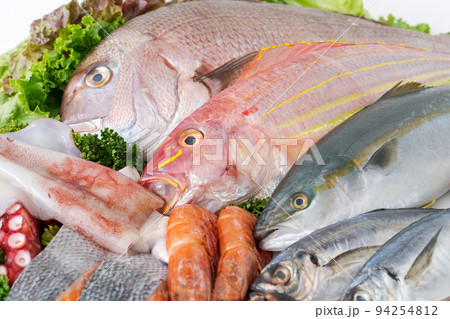 魚介類の盛り合わせ　 94254812