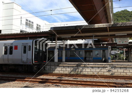 長崎本線/佐世保線:肥前山口駅にて(2022年9月) 長崎本線/佐世保線:肥前山口駅にて(2022年9月) 94255268