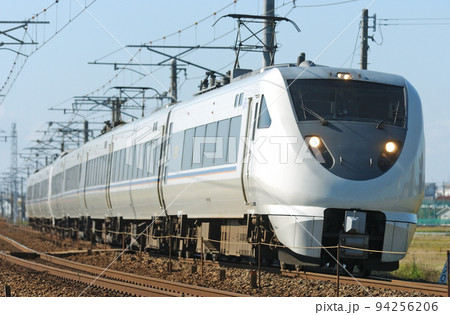 北陸本線　美川ー加賀笠間　JR西日本　683系　S01+S24編成（金沢）　しらさぎ 94256206