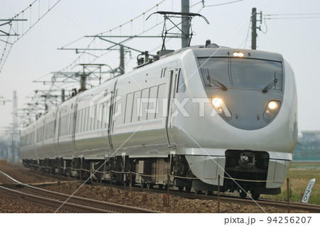 北陸本線　美川ー加賀笠間　JR西日本　683系　S05+S25編成（金沢）　しらさぎ 94256207