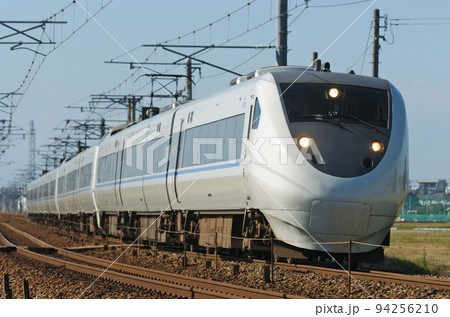北陸本線　美川ー加賀笠間　JR西日本　681系　T15+T33+T22編成（金沢）　サンダーバード 94256210