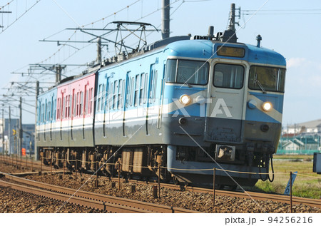 北陸本線 美川ー加賀笠間 JR西日本 415系800番台 C05編成(金沢) 北陸本線 美川ー加賀笠間 JR西日本 415系800番台 C05編成(金沢) 94256216