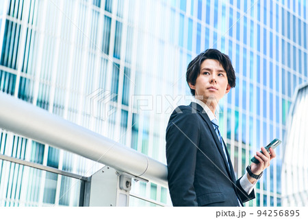 ビジネスシーン 94256895